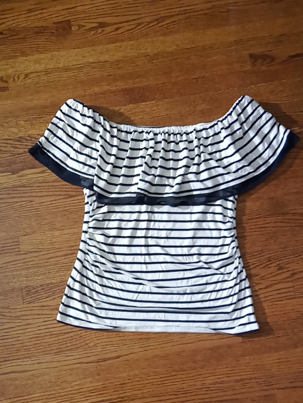 WHBM Sleeveless Top Size Small PTP 19-21"